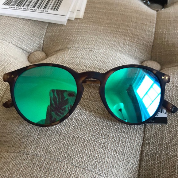 Foster Grant Accessories - Foster Grant Mirrored Sunglasses